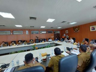 Komisi I DPRD Medan sepakat proses perekrutan kepala lingkungan yang diduga bermasalah diulang.