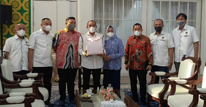 Gubernur Sumatera Utara (Gubsu) H. Edy Rahmayadi, menegaskan pihaknya siap mendukung Sumatera Utara (Sumut) sebagai tuan rumah Hari Pers Nasional (HPN) 2023.