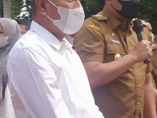 Gubernur Sumatera Utara (Gubsu), Edy Rahmahyadi berkoordinasi dengan Walikota Medan, Bobby Afif Nasution untuk menertibkan sejumlah warung kopi yang terletak di Jalan RA Kartini, tepatnya di samping Kantor Gubsu.