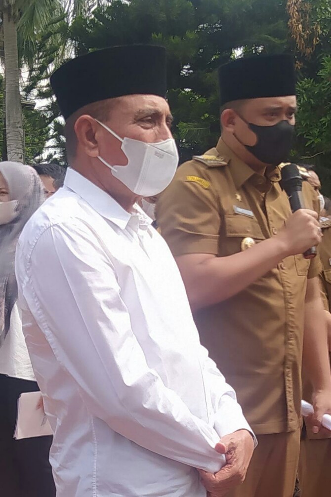 Gubernur Sumatera Utara (Gubsu), Edy Rahmahyadi berkoordinasi dengan Walikota Medan, Bobby Afif Nasution untuk menertibkan sejumlah warung kopi yang terletak di Jalan RA Kartini, tepatnya di samping Kantor Gubsu.