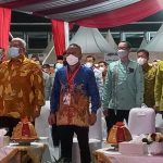 Gubernur Sulawesi Tenggara (Sultra), Ali Mazi membuka Pameran UMKM rangkaian Hari Pers Nasional (HPN) 2022 di Pelataran Tugu Religi Kendari, Minggu (6/2/2022) malam.