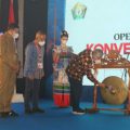 Ketua Dewan Pers, Muhammad Nuh resmi membuka Konvensi Nasional Media Massa pada rangkaian Hari Pers Nasional (HPN) 2022 di Kota Kendari, Sulawesi Tenggara, Senin (7/2/2022).