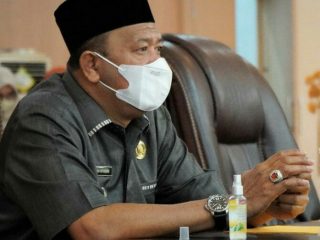 Plt Bupati Langkat, Syah Afandin hadiri rapat paripurna DPRD Langkat dengan agenda penyampaian hasil reses masa sidang I tahun III di Gedung DPRD Langkat, Kamis (10/2/2022).