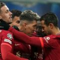 Roberto Firmino (tengah) mendapat pujian dari rekannya usai mencetak gol pembuka kemenangan Liverpool atas Inter Milan dinihari tadi. Liverpool menang 2-0 di San Siro.