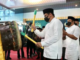 Walikota Medan, Bobby Nasution saat membuka MTQ Kota Medan ke-55 di Kecamatan Medan Belawan, Jumat (18/2/2022)