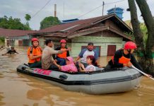 Sebagian besar wilayah Kota Medan dari kemarin hingga berita ini diturunkan masih direndam banjir.