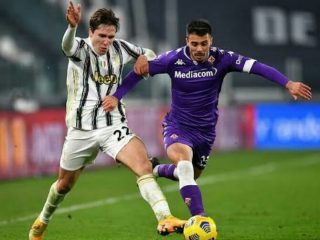 Fiorentina harus menerima kekalahan menyakitkan saat menjamu Juventus di leg pertama Coppa Italia di Stadion Artemio Franchi, Kamis (3/3/2022).