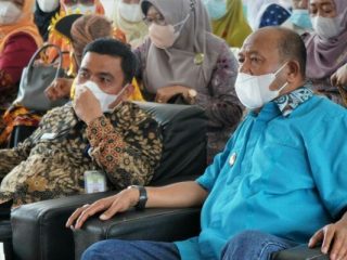 Plt Bupati Langkat, Syah Afandin saat menghadiri kegiatan pelantikan HIMPAUDI