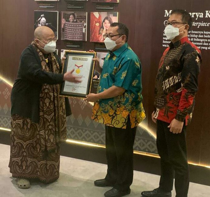 Sejak berdiri lima tahun lalu, 7 Maret 2017, Serikat Media Siber Indonesia (SMSI) telah mencapai titik rencana strategis yang sangat mengesankan. Pencapaian itu akhirnya tercatat di Museum Rekor Indonesia (MURI).