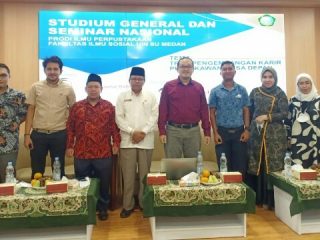 Program Studi Ilmu Perpustakaan Fakultas Ilmu Sosial UIN Sumatera Utara menggelar studium general dan seminar nasional bertema “Tren Perkembangan Karir Pustakawan Saat ini dan Masa Depan”, pada 22 Maret 2022.