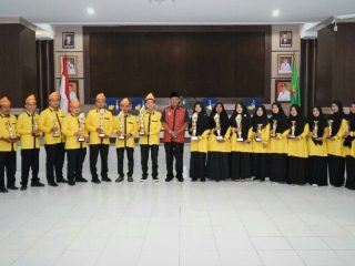 Plt Bupati Langkat, Syah Afandin berpoto bersama dengan para kafilah