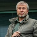 Miliarder asal Rusia tersebut berharap bisa mengamankan The Blues sebelum sanksi dijatuhkan.