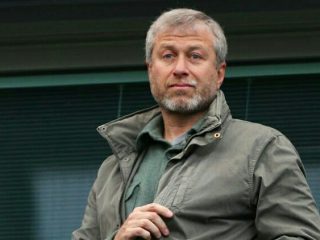 Aset Abramovich Dibekukan Inggris, Chelsea tak Boleh Jual Tiket