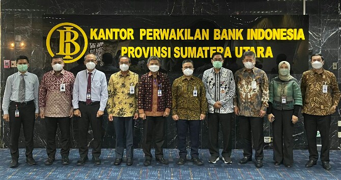 Jajaran Direksi dan Komisaris Bank Sumut beraudiensi dengan Kepala Kantor Bank Indonesia Wilayah Provinsi Sumatera Utara Senin (11/4/2022).