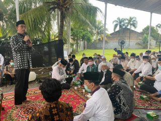 Gus Irawan Pasaribu mengucapkan terimakasih dari hati yang paling dalam kepada semua pihak yang tidak bisa disebutkannya satu per satu atas doa dan perhatian tulus sejak proses perawatan putra tercintanya Putra Ahmad Syarif Irawan Pasaribu hingga dikebumikan.