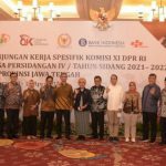 Anggota Komisi XI DPR RI Gus Irawan Pasaribu saat turut dalam kunjungan spesifik (kunspek) ke daerah di Semarang, Jawa Tengah.