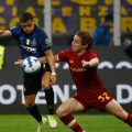 Inter Milan kembali merebut pemuncak klasemen sementara Liga Italia usai menghajar tamunya AS Roma 3-1 di Stadion San Siro, Sabtu (23/4/2022).