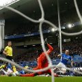 Pemain Everton, Richarlison saat menjebol gawang Chelsea. Everton dalam laga ini menang 1-0