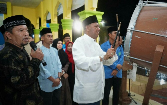 Plt Bupati Langkat, Syah Afandin membuka festival bedug
