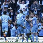 Pemain Manchester City Rayakan Kemenangan 3-2 Atas Aston Villa