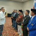 Ketua PWI Sumut Farianda P Sinik (pegang mic) melantik pengurus PWI Deliserdang yang dipimpin Lisbon Situmorang, kemarin