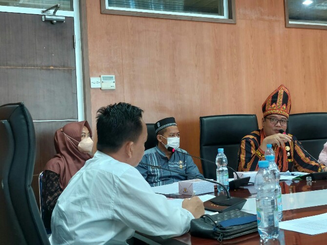 Suasana RDP Anggota Komisi II DPRD Medan dengan Kadis Kesehatan Kota Medan, Jumat (27/5/2022)