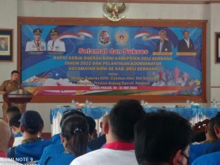 Sekdakab Deliserdang saat memberikan sambutan di Rakerda KONI Deliserdang, Senin (30/5/2022)
