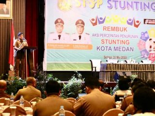 Walikota Medan, Bobby Nasution saat memberikan arahan pada kegiatan Rembuk Stunting di Hotel Grand Mercure, Selasa (31/5/2022)