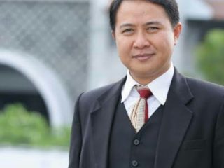 Prof Hilman Latief