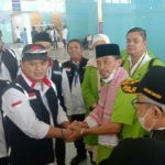 Jemaah haji khusus atau sering dikenal dengan sebutan 'haji plus' mulai tiba di Tanah Suci, Rabu (15/6/2022). Jemaah yang datang pertama kali adalah dari Biro Travel Haji PT Andromeda Atria Wisata Surabaya.