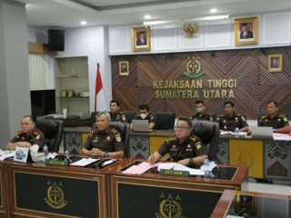 Kejaksaan Tinggi Sumatra Utara kembali mengusulkan 2 perkara tindak pidana umum untuk dihentikan penuntutannya dengan menerapkan pendekatan keadilan restoratif (restorative justice) dan disetujui Jampidum Kejagung RI Dr Fadil Zumhana, Selasa (31/5/2022).