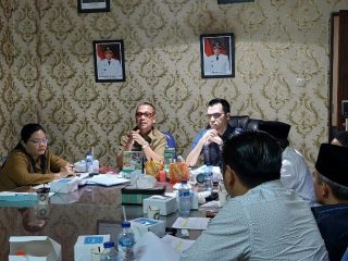 Suasana kunjungan kerja Anggota Komisi III DPRD Medan ke Dinas Perdagangan Kota Medan, Selasa (31/5/2022)