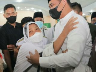 Walikota Medan, Bobby Afif Nasution saat membuka manasik akbar di Asrama Haji Medan, Sabtu (4/6/2022)