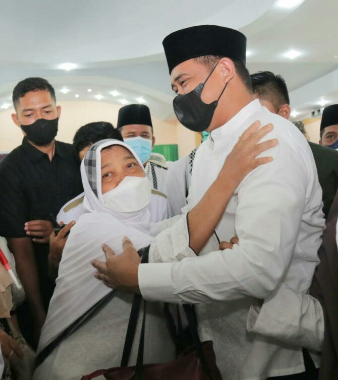 Walikota Medan, Bobby Afif Nasution saat membuka manasik akbar di Asrama Haji Medan, Sabtu (4/6/2022)