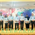 Kepala Divisi Keimigrasian Kanwil Kemenkumham Sumut (Divim Sumut), Ignatius Purwanto bersama tim Divim Sumut langsung bekerja cepat melakukan koordinasi dan konsultasi ke Direktur Kerjasama Keimigrasian Direktorat Jenderal Imigrasi Kementerian Hukum dan HAM, Dodi H. Tjondro.