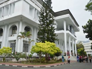 Universitas Negeri Medan membuka program studi baru S-1 Arsitektur melalui jalur Mandiri tahun ini.