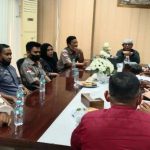 Para PKL Jalan Panglima Denai saat mengadu ke Anggota DPRD Medan dari Fraksi PKS, Senin (25/7/2022)