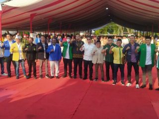 Para pemuda lintas agama berfoto bersama usai deklarasi di Taman Cadika Medan, Jumat (29/7/2022)