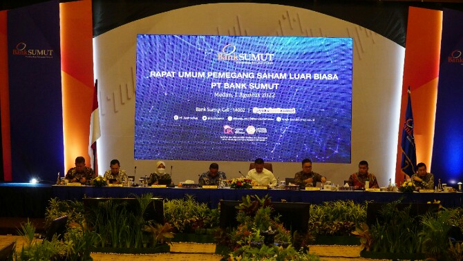 Rapat Umum Pemegang Saham Luar Biasa (RUPS LB) Bank Sumut menyepakati untuk mengangkat Prof Erlina sebagai Komisaris Independen Bank Sumut, Senin (1/8/2022).