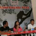 Konferensi pers memperingati Hari Orangutan Internasional di Kafe Rumah Kita Jalan STM, Medan, Jumat (12/8/2022).