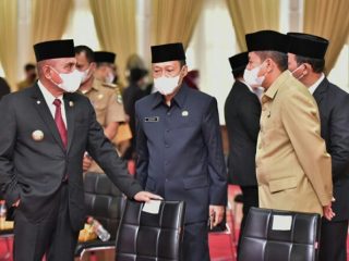Afifi Ulangtahun ke 60, Sekretaris DPRD Sumut Diserahkan ke Zulkifli