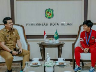 Bantu Timnas U-16 Juara AFF, Bobby Berangkatkan Crespo Tunaikan Haji