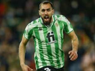 Penyerang Real Betis, Iglesias siap memberi kejutan ke gawang T Courtois ketika timnya bertanding melawan Real Madrid, Sabtu (3/9/2022)