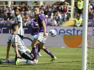 Fiorentina harus puas berbagi angka dengan Juventus ketika keduanya bersua di Stadion Artemio Franchi dalam lanjutan Liga Italia pekan ke-5, Sabtu (3/9/2022).
