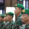 Mayjend TNI Ahmad Rizal Ramdhani (dua dari kanan) turut naik pangkat menjadi Mayjend TNI. Rizal merupakan mantan Danyonzipur dan Dandenintel Kodam I/BB.
