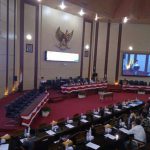 Beberapa Fraksi di DPRD Medan meminta Walikota Medan, Bobby Afif Nasution mengevaluasi kinerja Kepala Bappeda Kotab Medan, Benny Iskandar.