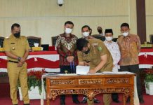 Walikota Medan, Bobby Afif Nasution menandatangani nota kesepakatan KUA PPAS R APBD Kota Medan 2023