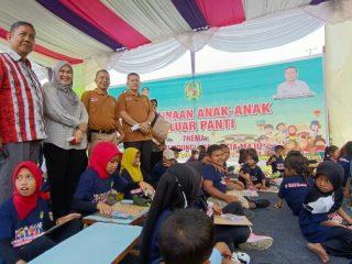 Dinas Sosial (Dinsos) Kota Medan melaksanakan kegiatan Pembinaan Anak-anak di luar Panti dengan tema 'Anak Terlindungi, Indonesia Maju' yang digelar di Kelurahan Amplas, Medan Amplas, Kamis (15/9).