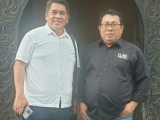 Ketua Umum SMSI Firdaus bersama Shandy Nayoan