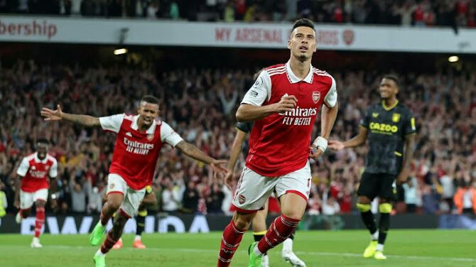 Pemain Arsenal merayakan kemenangan 3-1 atas Brentford